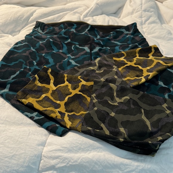 Calvin Klein Performance wick leggings size Large - Picture 4 of 7